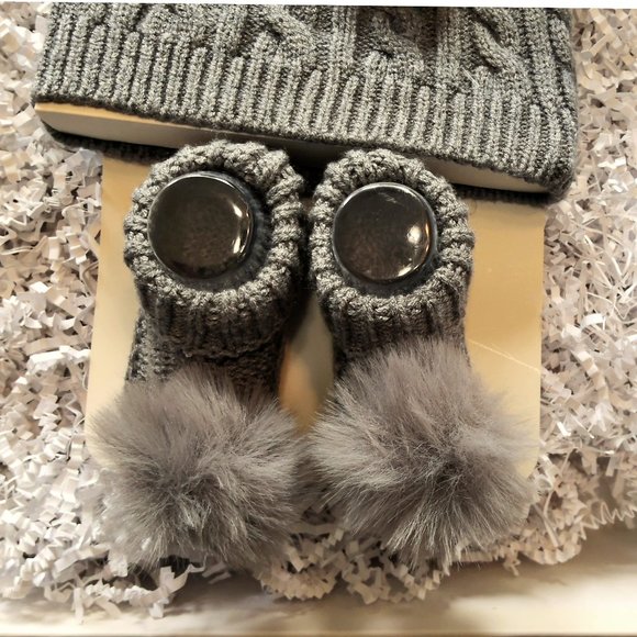 Booties & Cap - Picture 2 of 4